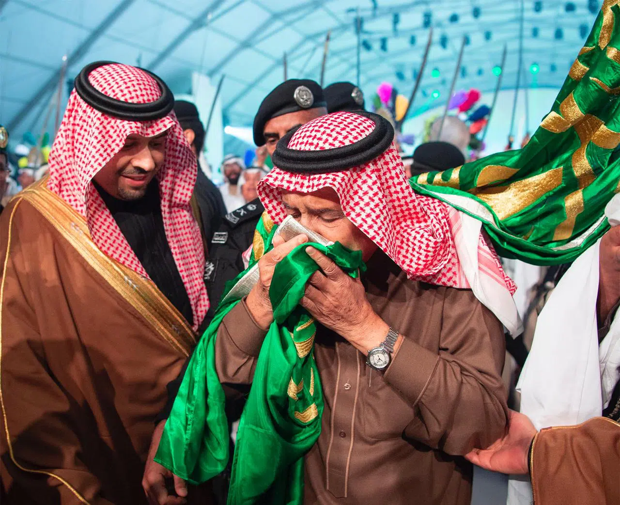 من هي والدة الأمير منصور بن محمد بن عبدالعزيز