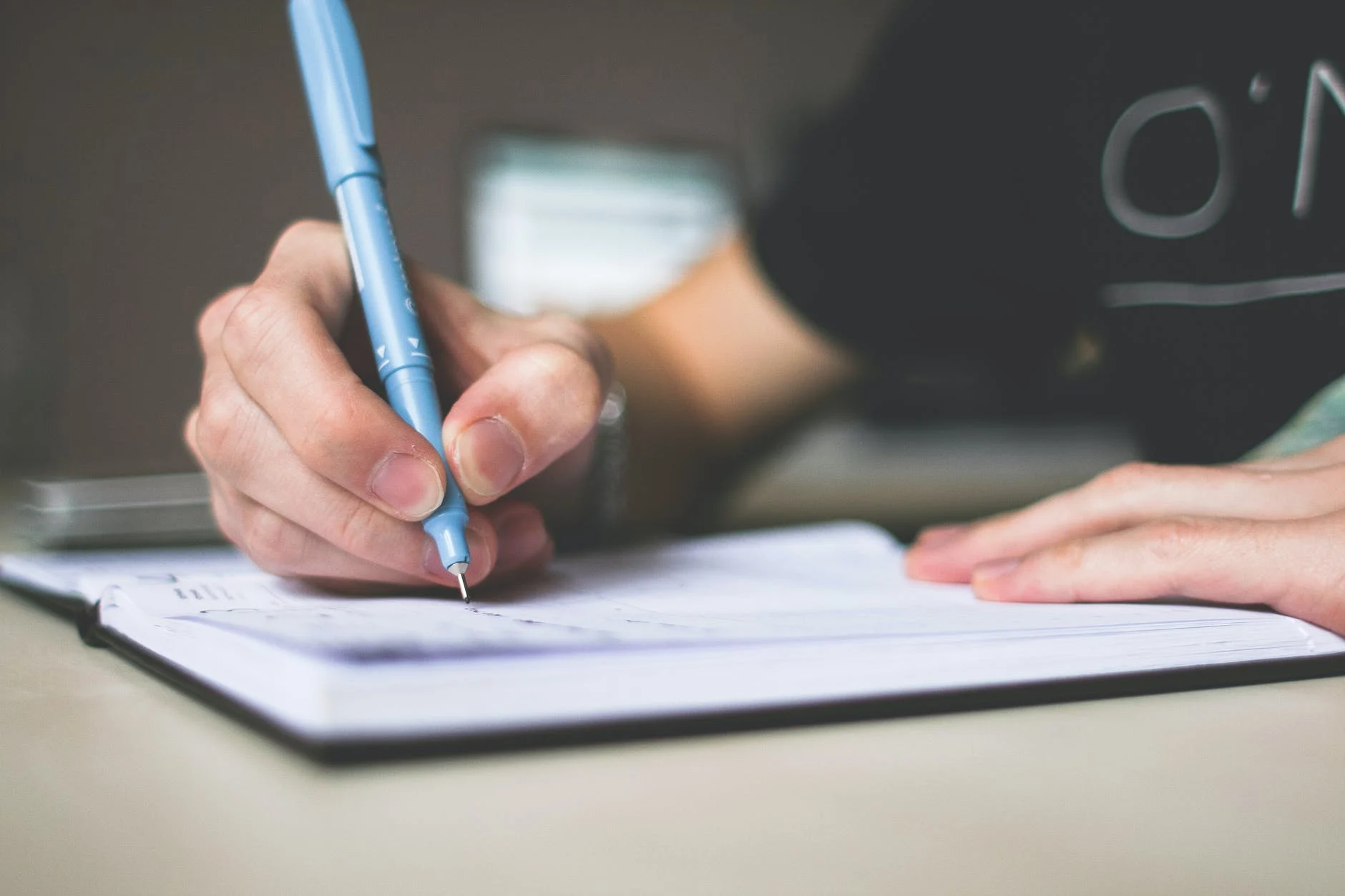 تعبير عن اختراع بالانجليزي سهل