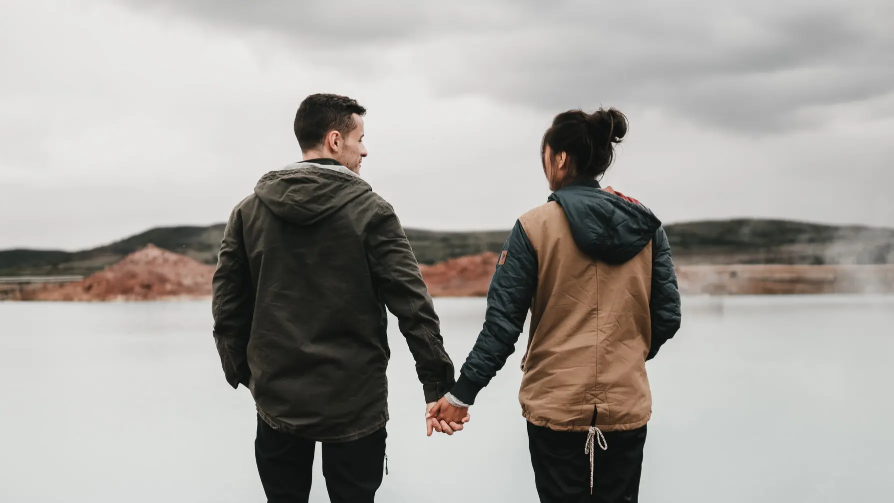 كيف تتخلص من الخجل من الحبيب؟