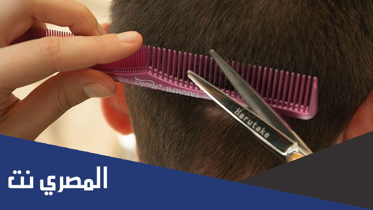 متى يمسك المضحي عن قص الشعر والاظافر ؟