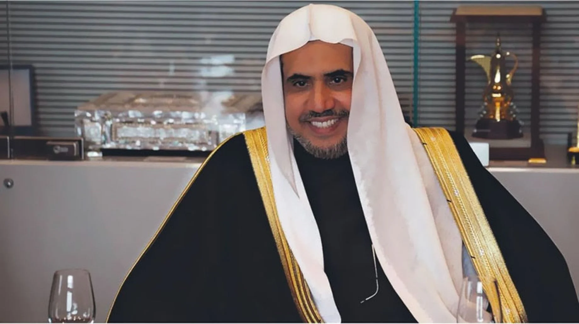 سبب إعفاء الشيخ محمد العيسى من خطبة يوم عرفة
