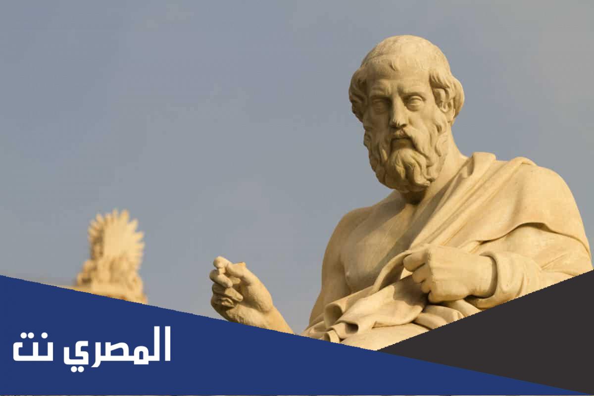من هو المعلم الاول