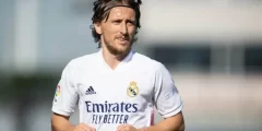 كم عمر مودريتش