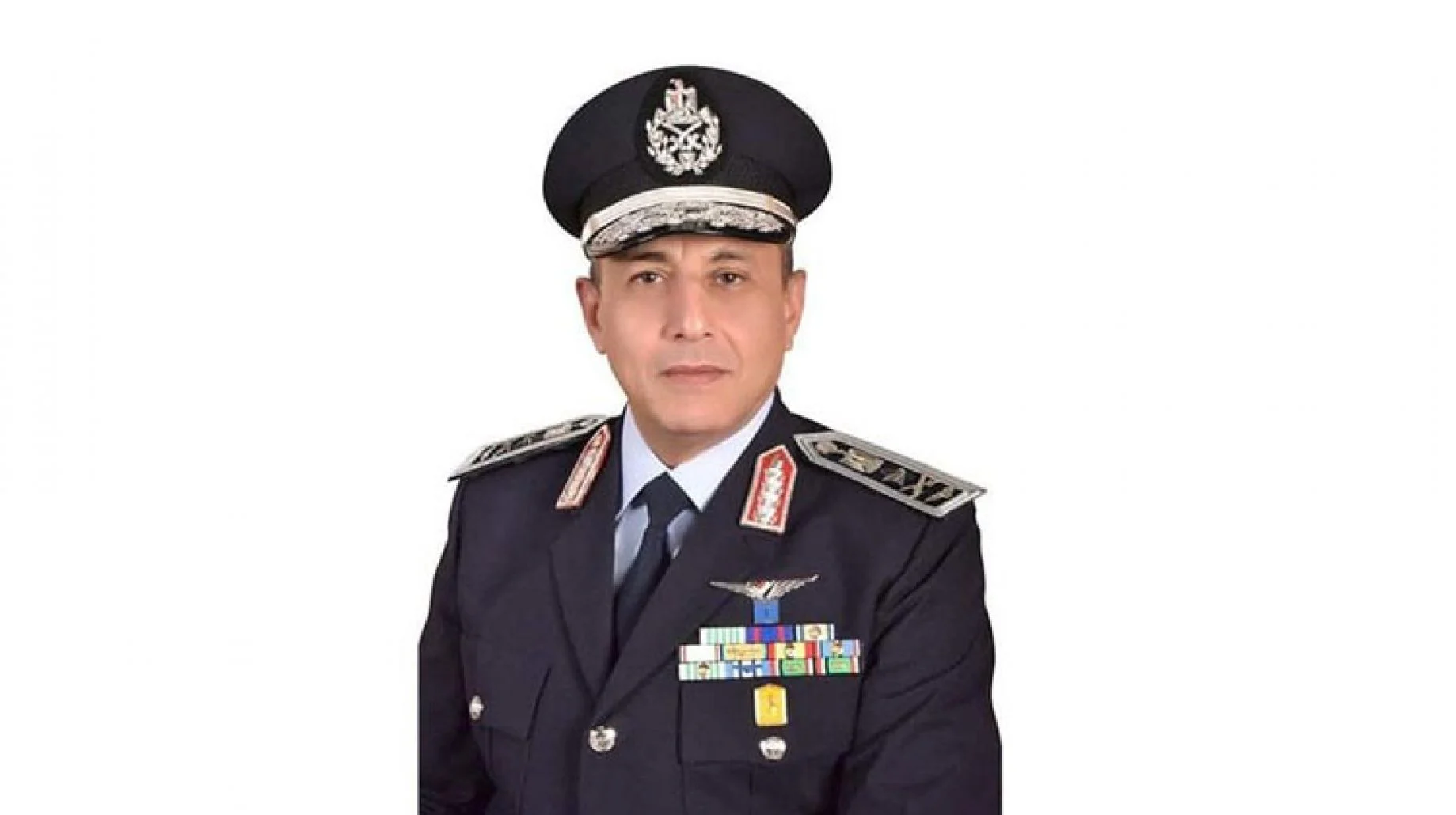 الفريق محمد هاشم وزير الطيران المدني