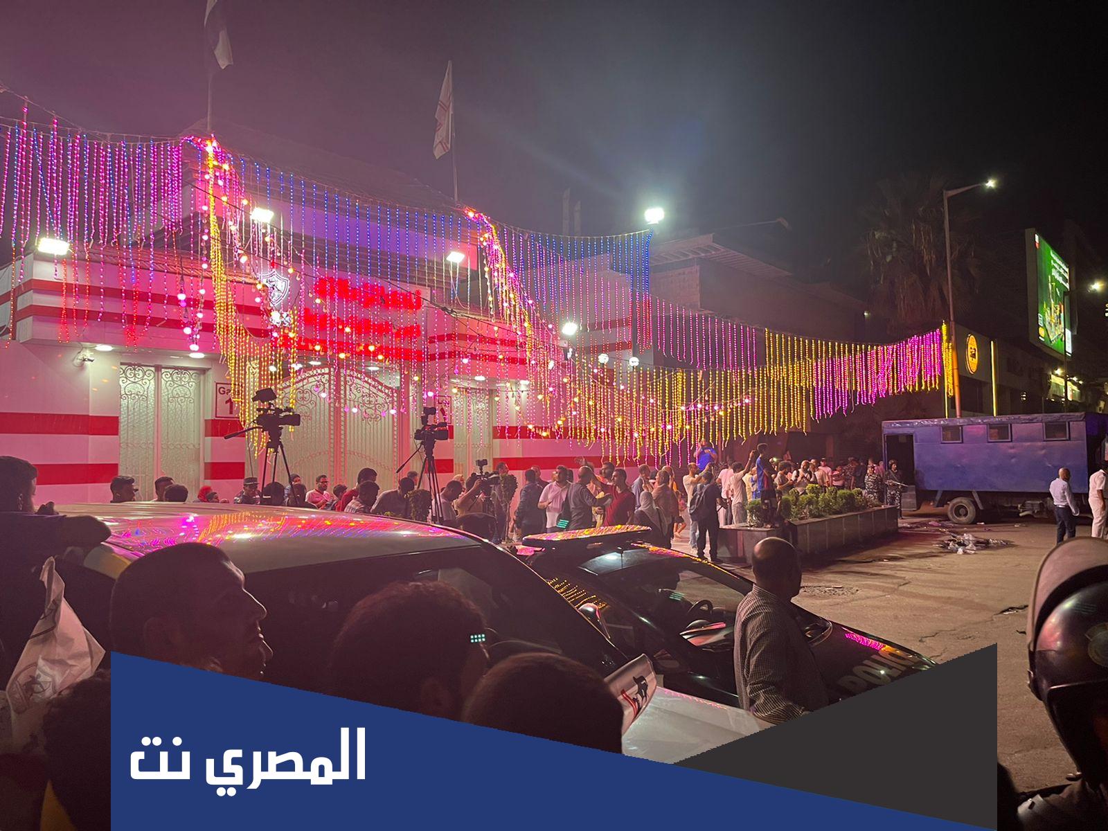 صور حافلة الزمالك المكشوفة