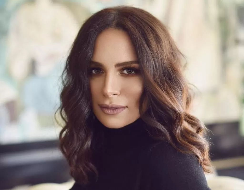 كم عمر امال ماهر
