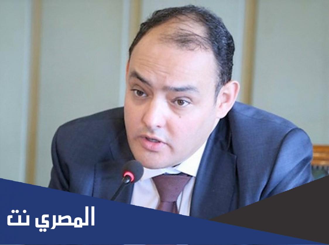 من هو احمد سمير وزير الصناعة