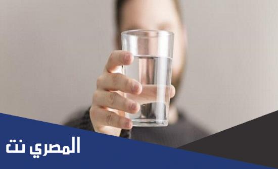 هل يجوز إكمال الصيام بعد شرب الماء في غير رمضان