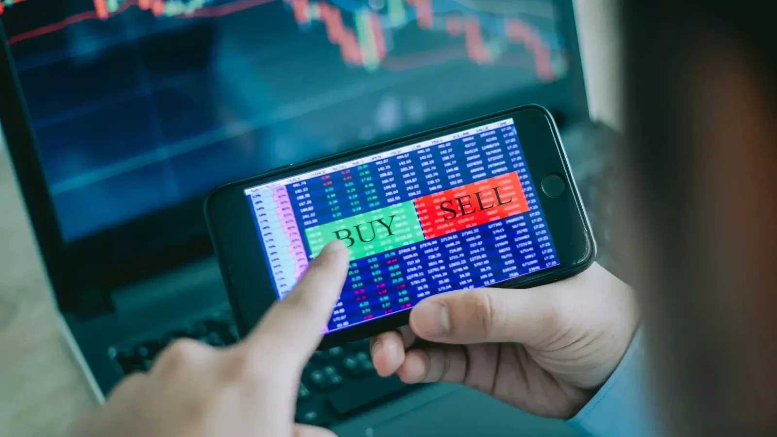 قائمة افضل محللين اسهم في تويتر 2022