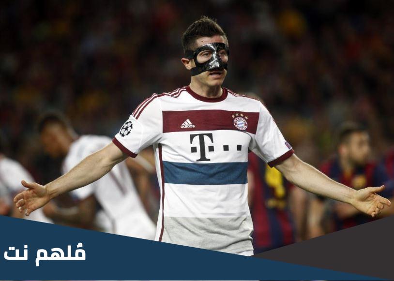 لماذا يرتدي اللاعب قناع