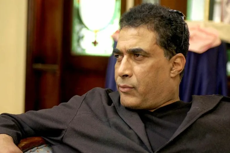 معلومات عن احمد زكي وقصة حياته