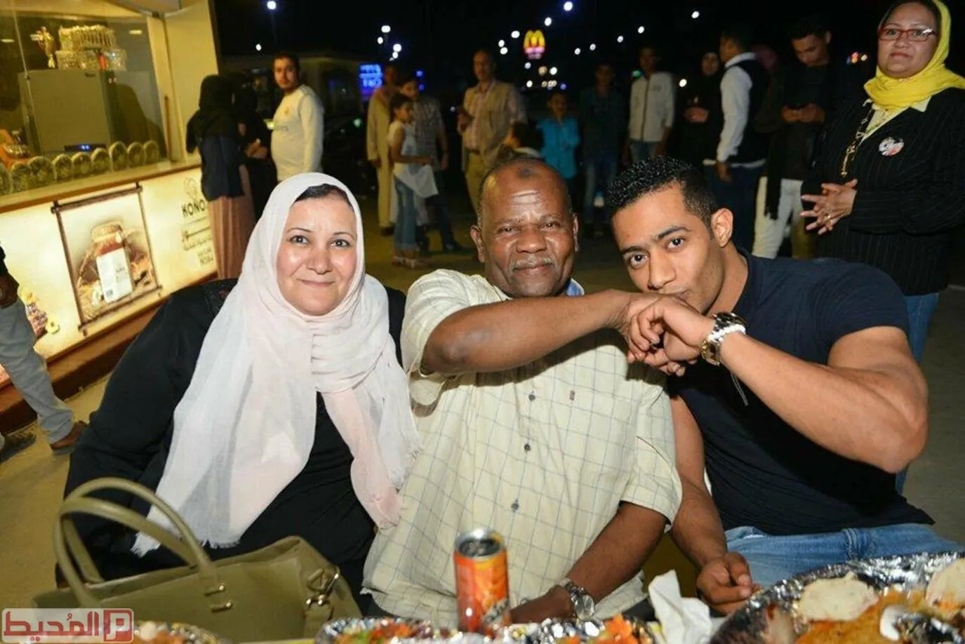 جنسية والد محمد رمضان