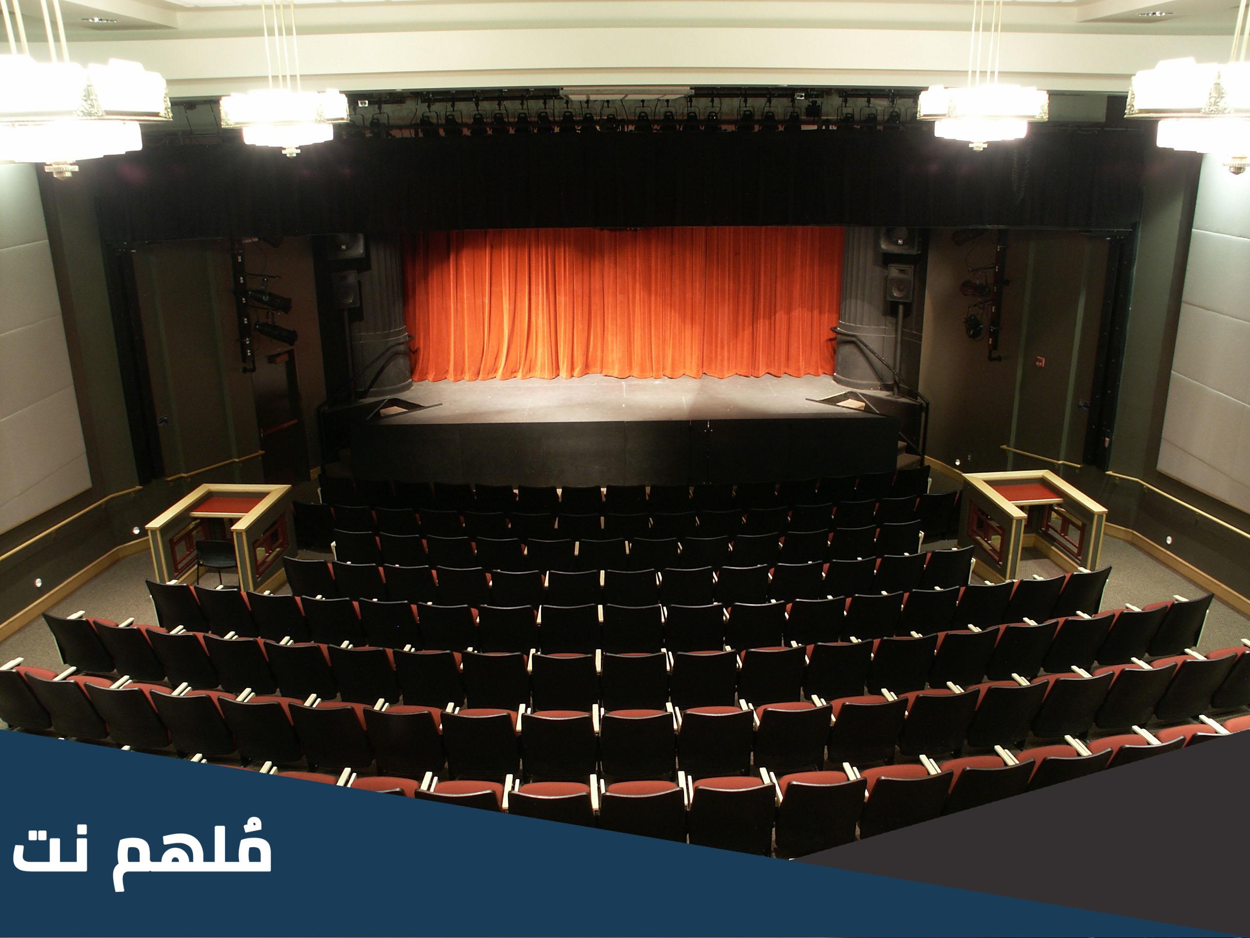 ملك المسرح 3 حروف