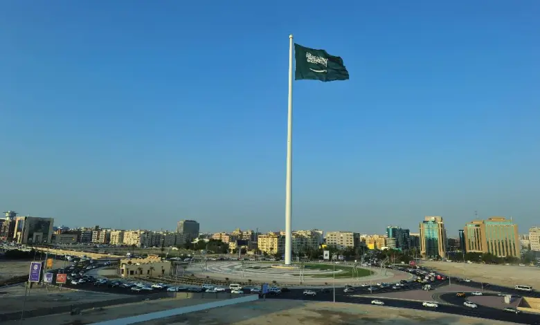 أطول سارية علم في السعودية