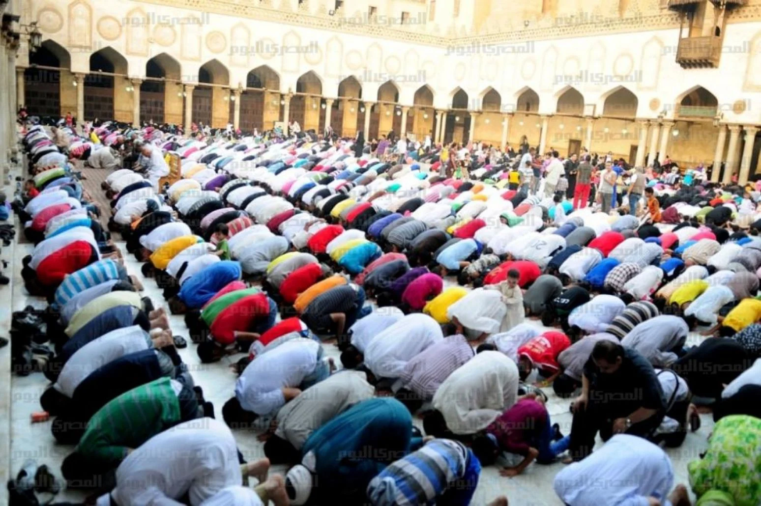 هل صلاة العيد تسقط صلاة الجمعة