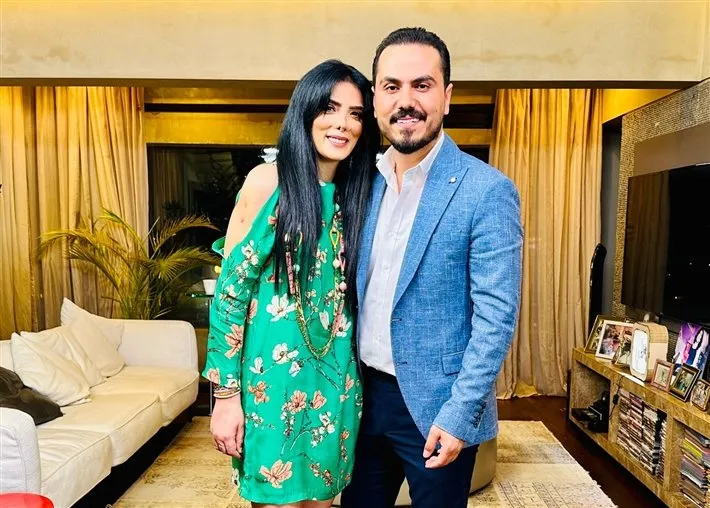 كم عمر نزار الفارس خطيب حورية فرغلي
