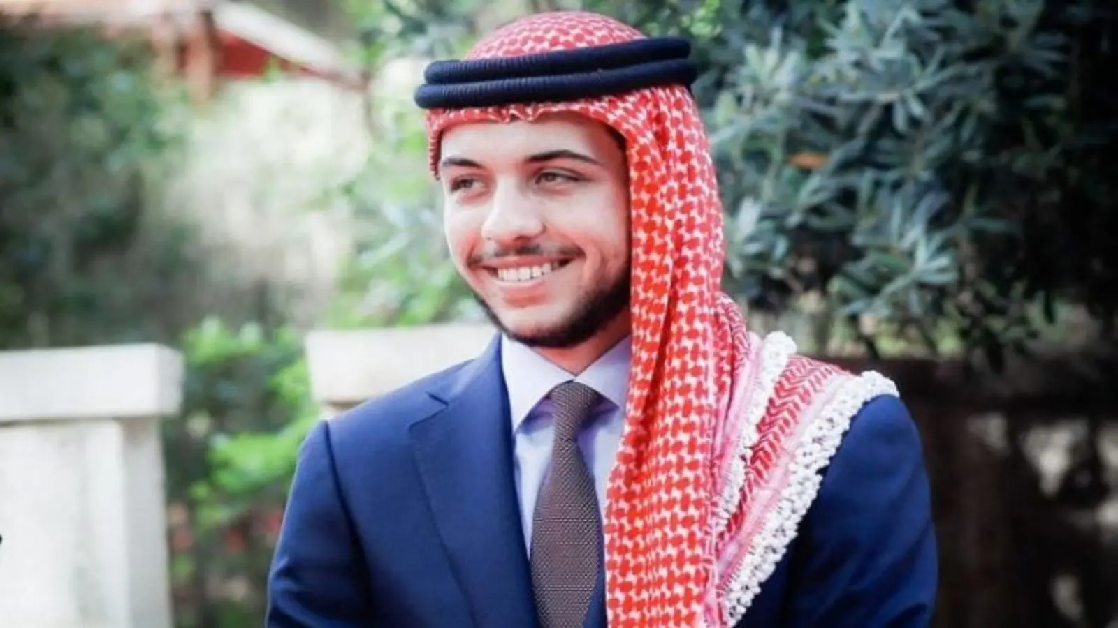 هل رجوة ال سيف ملكة