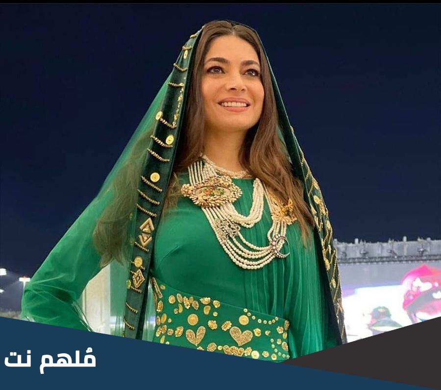 من هي المصممة هنيدة الصيرفي