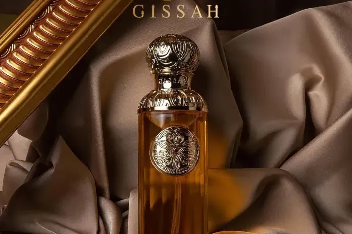 كم سعر عطر قصة واين يباع